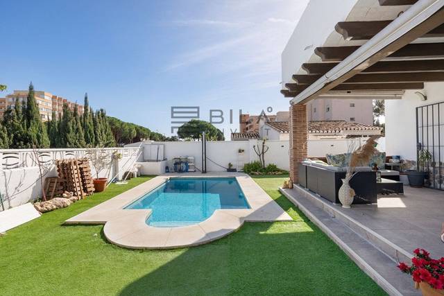 Casa-chalet en Venta en Calahonda en Calahonda