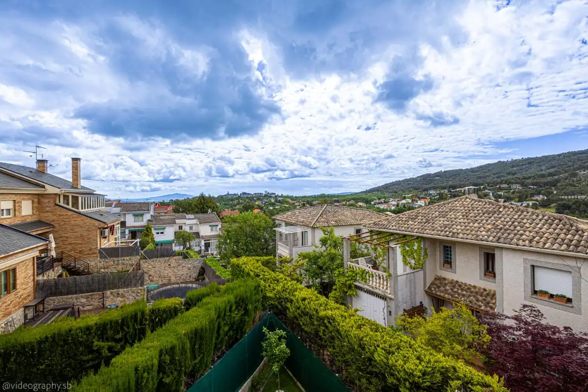 Vista exterior de Casa adosada en venta en Collado Mediano con Calefacción, Jardín privado y Terraza