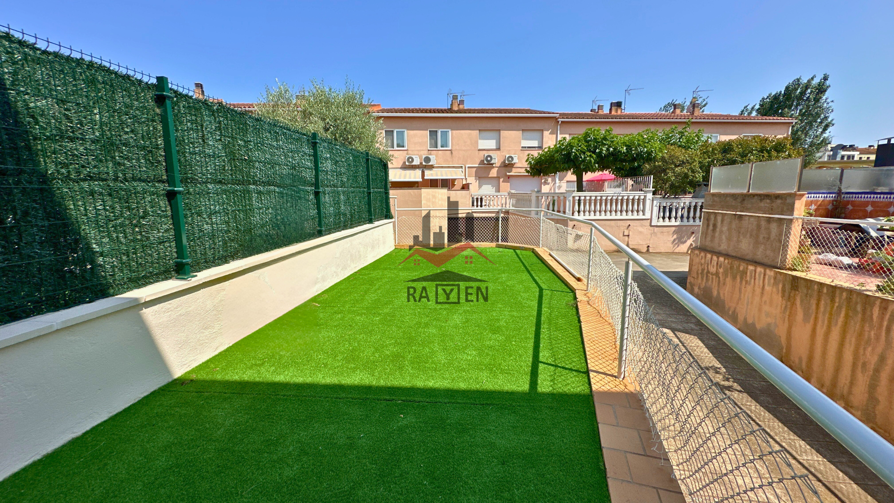 Casa o xalet en venda a del Poeta Apel·les Mestres, Poble Nou - Olivar Gran