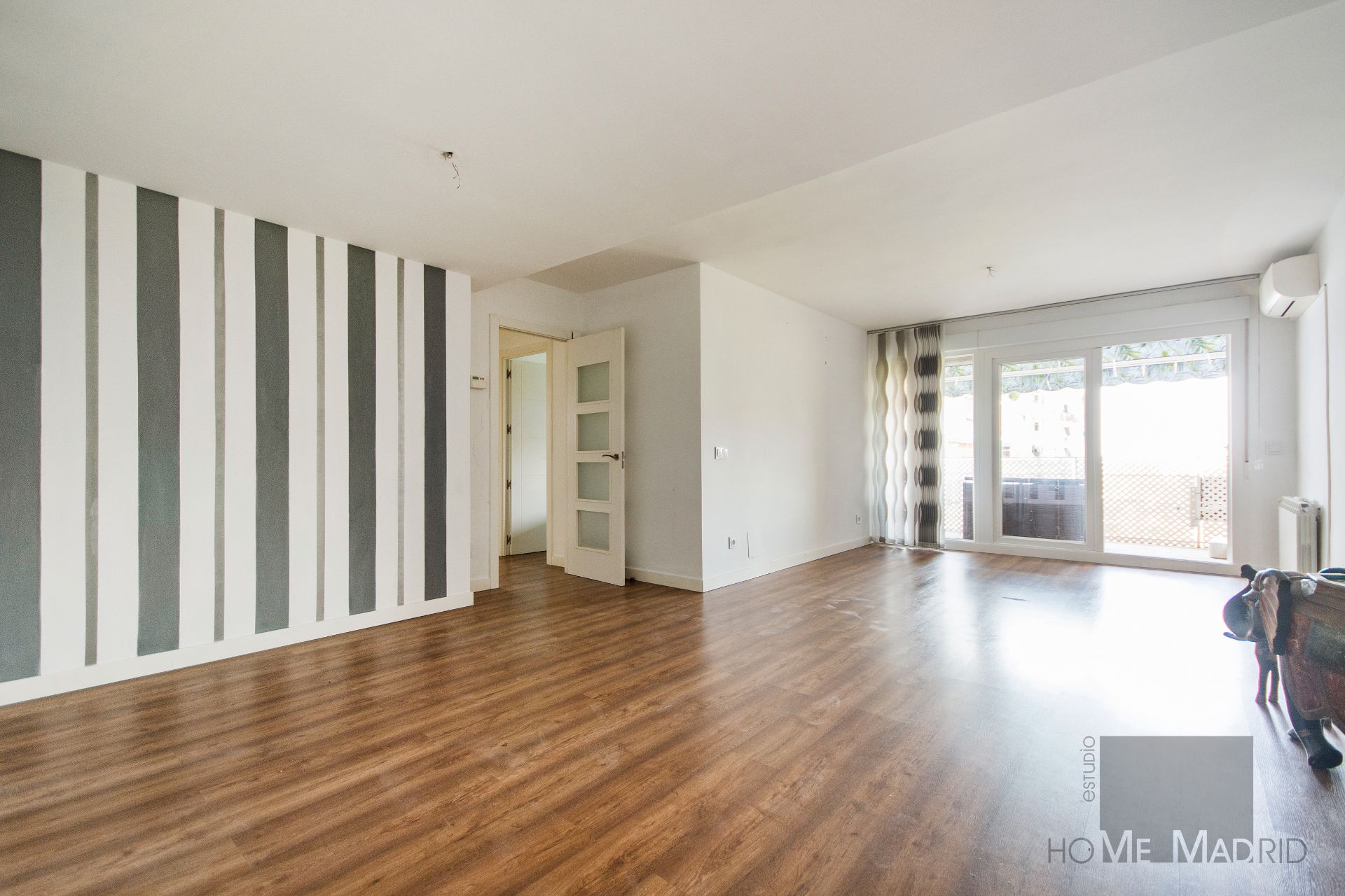 Living room of Flat for sale in Torrejón de Ardoz  with Air Conditioner, Heating and Terrace