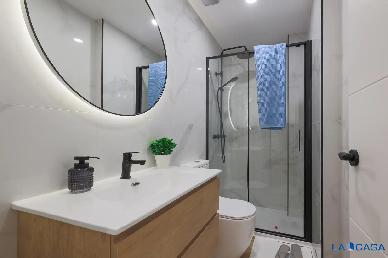 Baño de Planta baja en venta en Barcelona