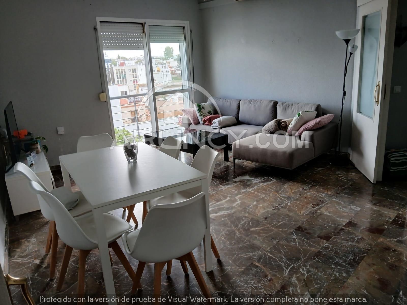 Sala d'estar de Pis en venda en Alcalá de Guadaira amb Aire condicionat, Traster i Balcó