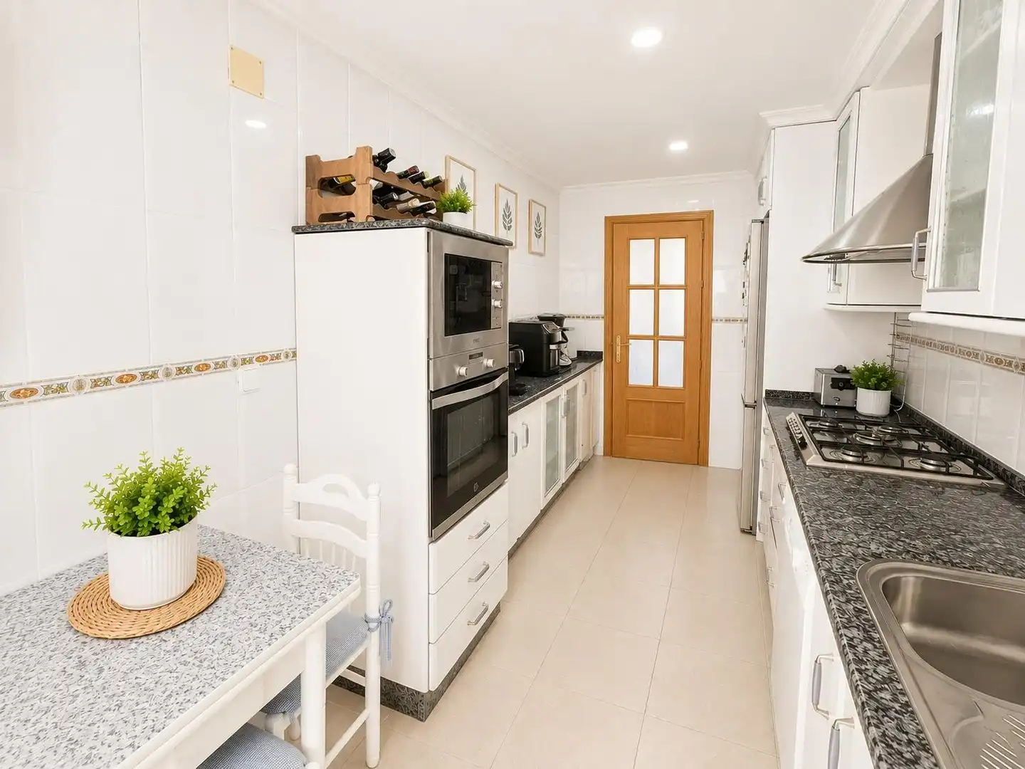 Kitchen of Flat for sale in Málaga  with Air Conditioner, Terrace and Storage room