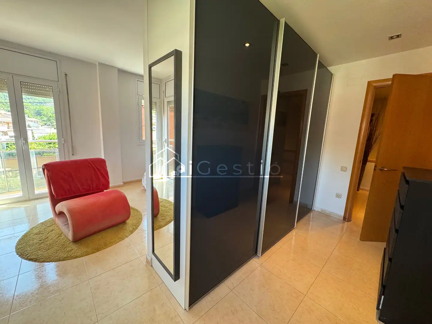 Habitación de Casa adosada en venta en Castellbell i el Vilar con Aire acondicionado, Calefacción y Jardín privado