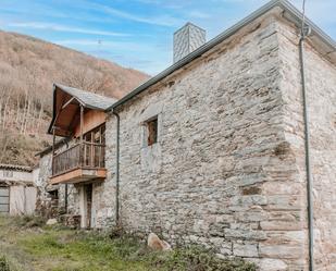 Vista exterior de Casa o xalet en venda en Barjas amb Aire condicionat