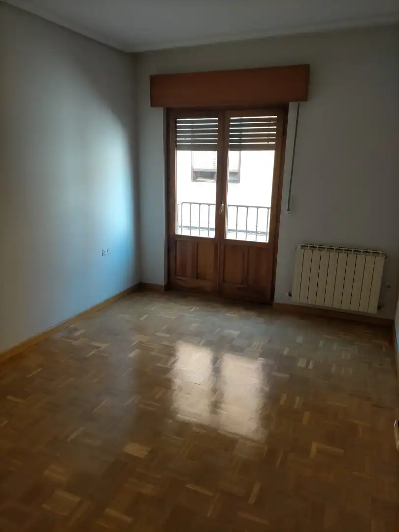 Habitación de Apartamento en venta en Arévalo