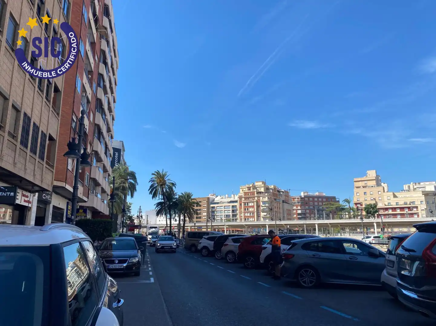 Exterior view of Garage for sale in L'Eixample
