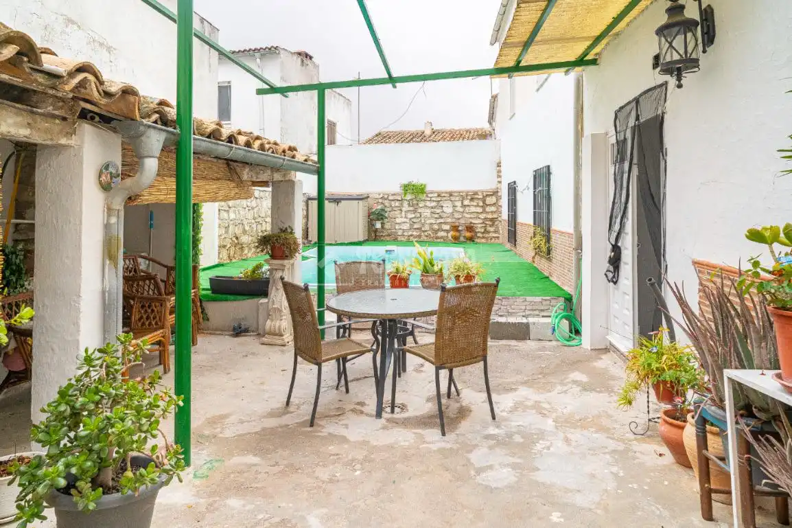 Terrassa de Casa adosada en venda en Úbeda amb Aire condicionat i Calefacció