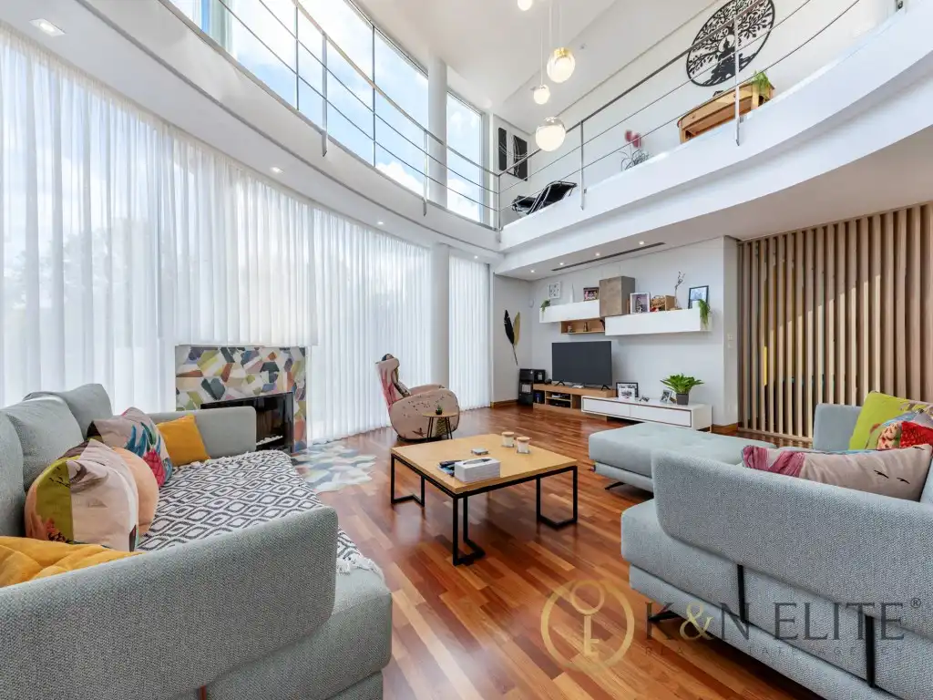 Living room of Houses for sale in Petrer  with Air Conditioner, Private garden and Swimming Pool