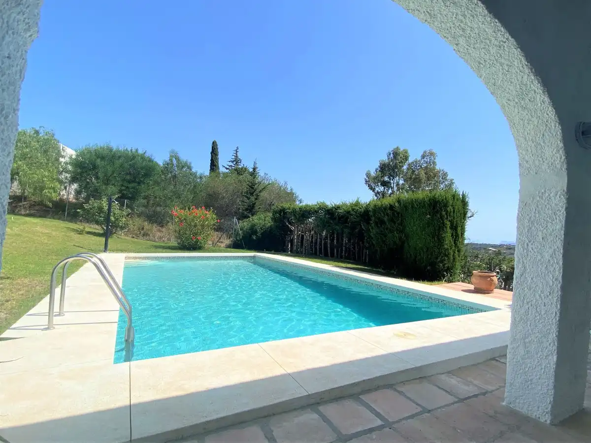 Villa mit Pool zum Verkauf in Altos de Estepona, imagen 2