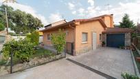 Vista exterior de Casa o xalet en venda en Galapagar amb Calefacció, Jardí privat i Terrassa