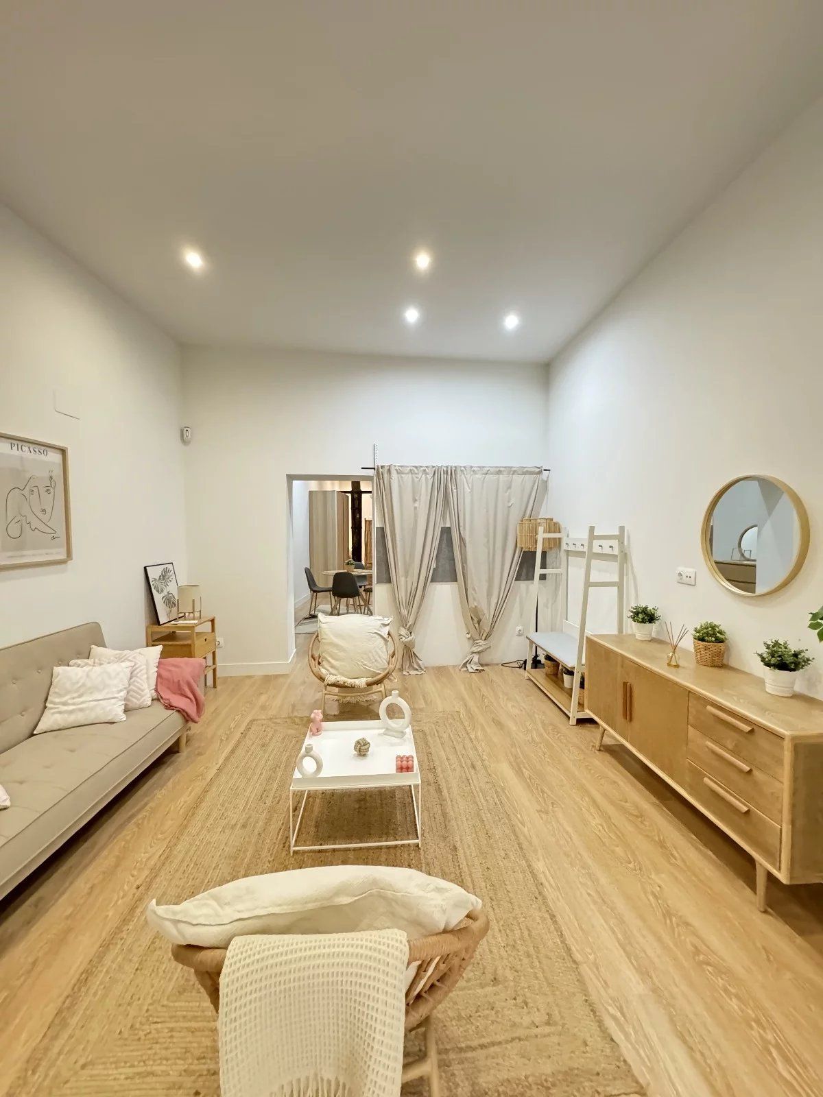 Sala d'estar de Loft de lloguer en  Madrid Capital amb Aire condicionat, Calefacció i Moblat