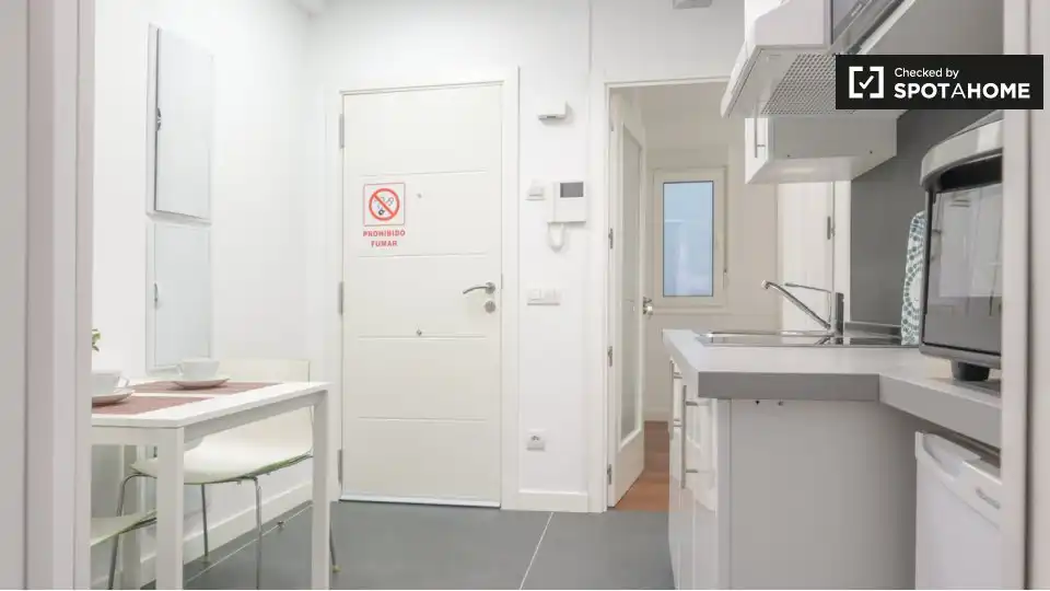 Piso de alquiler en Madrid con Aire acondicionado, Calefacción y Amueblado