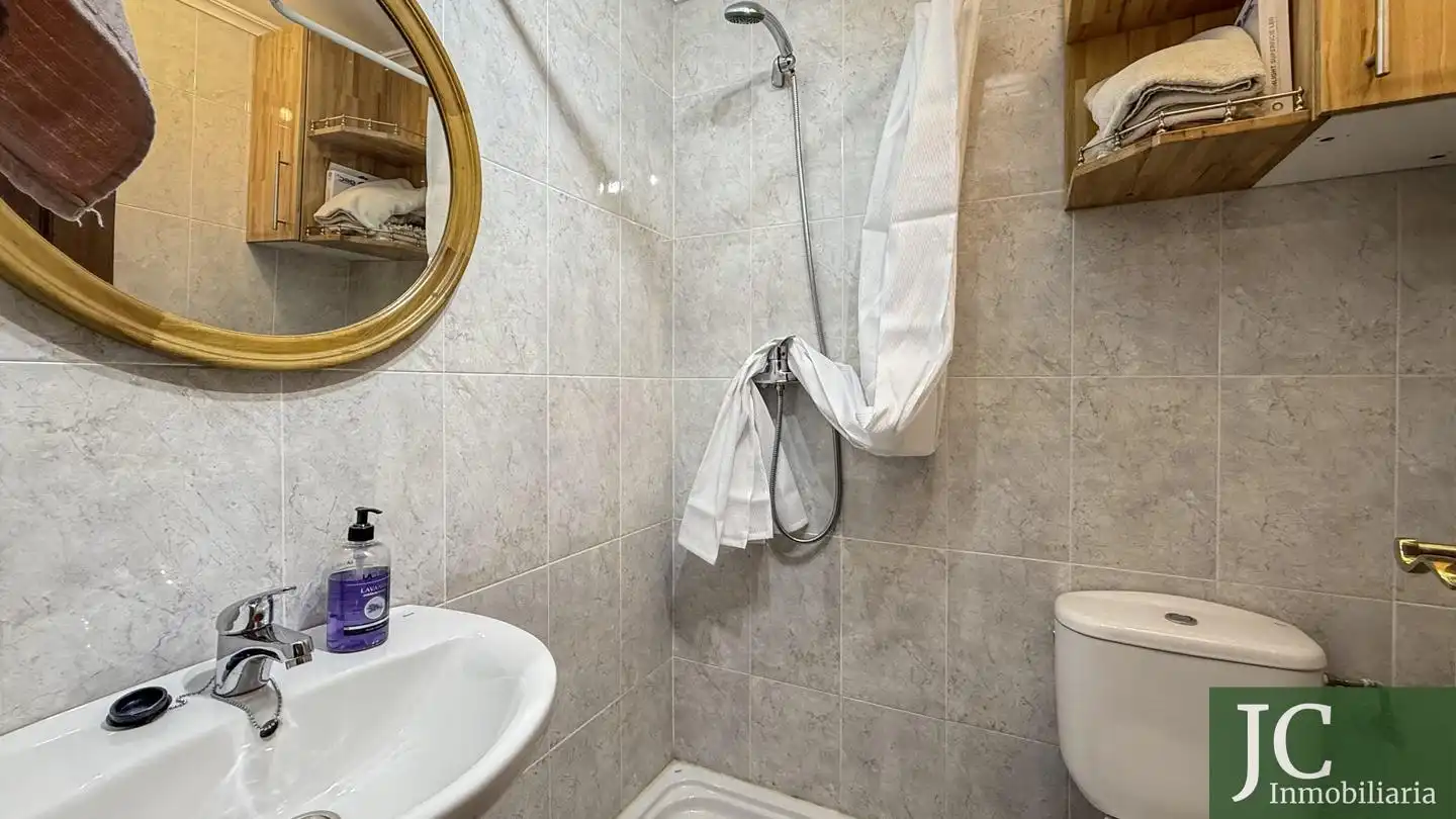 Baño de Planta baja en venta en Limpias con Calefacción, Jardín privado y Terraza