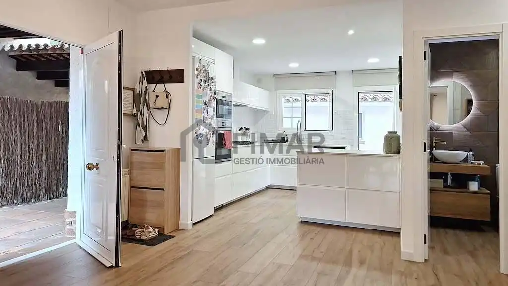 Cocina de Casa o chalet en venta en Vilassar de Dalt con Aire acondicionado, Calefacción y Jardín privado