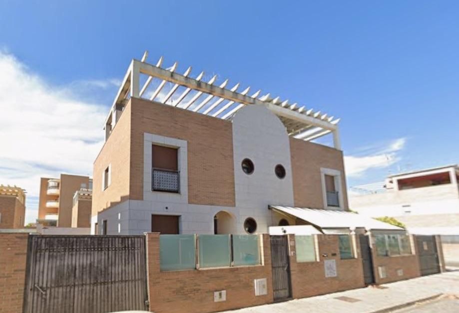 Exterior view of Single-family semi-detached for sale in Mérida  with Storage room