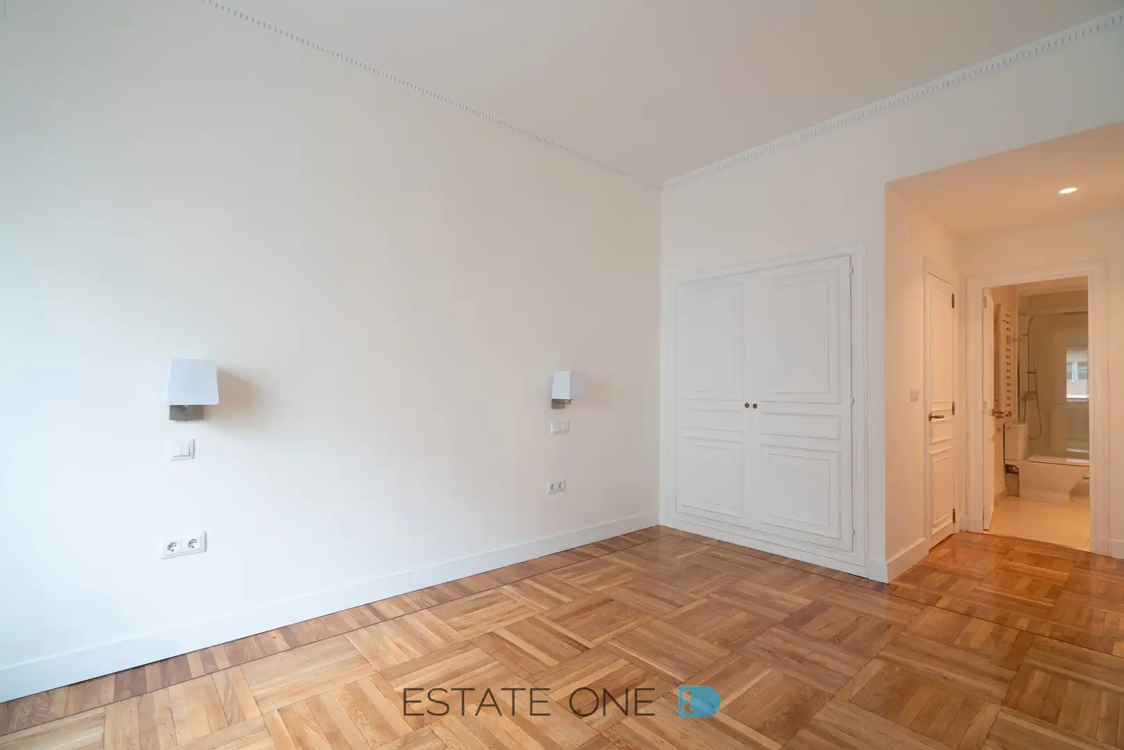 Bedroom of Flat for rent in Madrid  with Air Conditioner, Heating and Parquet flooring