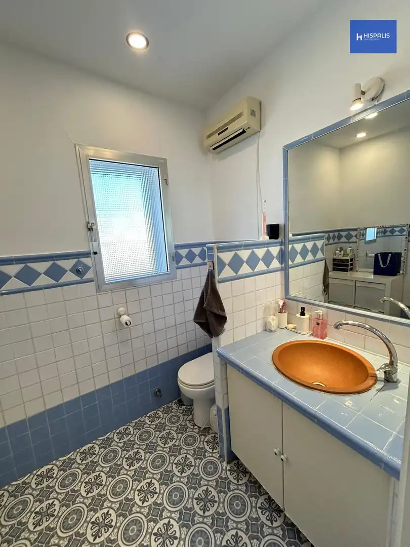 Baño de Piso en venta en Sevilla con Aire acondicionado, Parquet y Amueblado