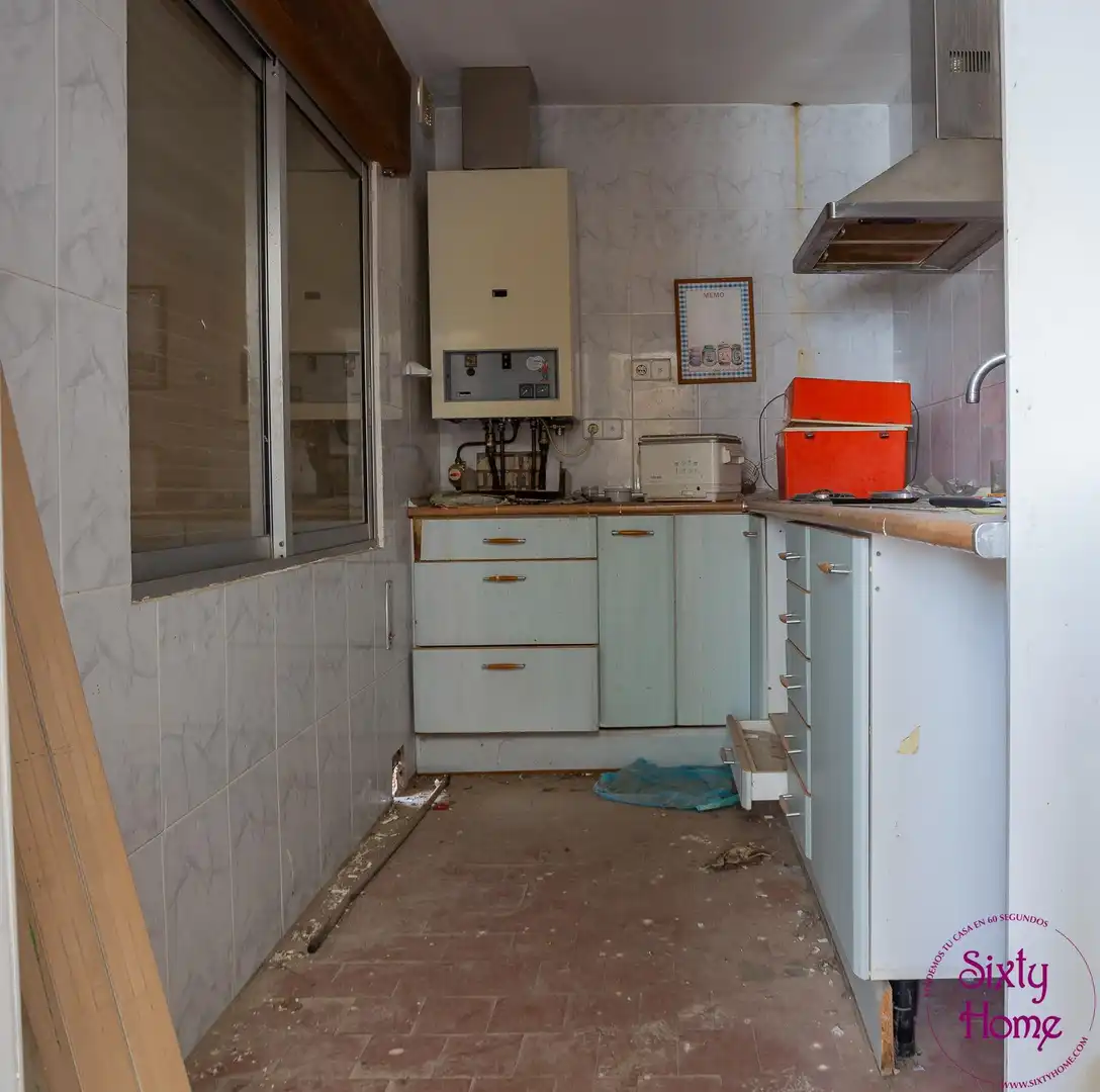 Cuina de Casa o xalet en venda en San Mateo de Gállego amb Jardí privat, Terrassa i Traster