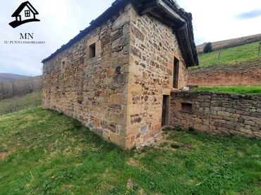 Maison rustique à vendre à Vega de Pas