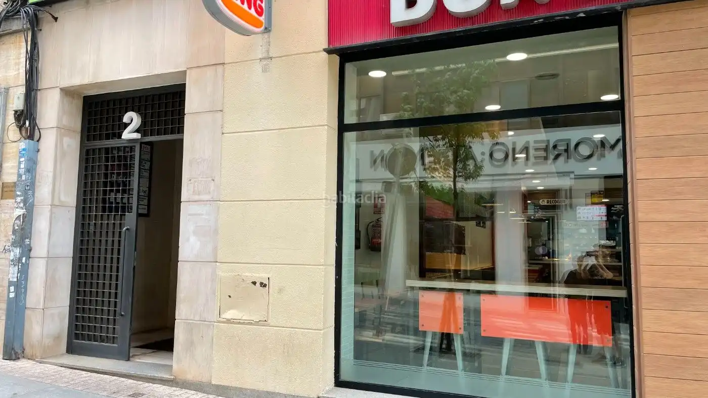 Oficina amb ascensor en venda a Calle Gómez Becerra 2