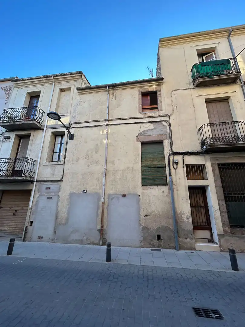 Adossat en venda a Santa Coloma de Farners