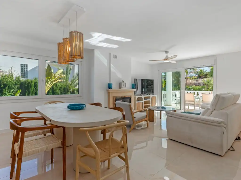 Dining room of Houses for sale in El Campello  with Air Conditioner, Private garden and Swimming Pool