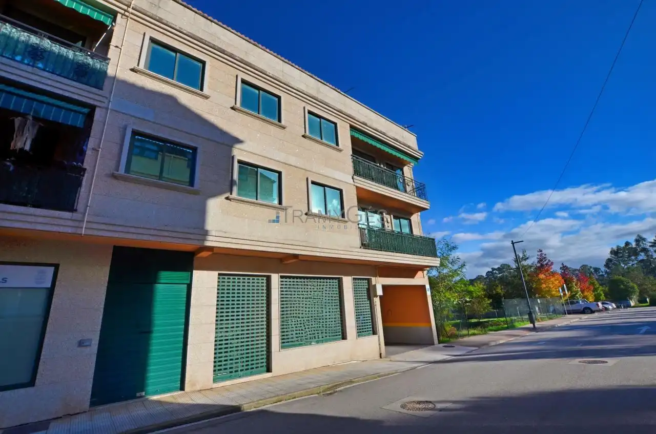 Local comercial en venta en MARTIRES DE SOBREDO