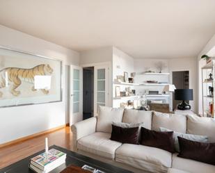 Sala d'estar de Apartament de lloguer en  Barcelona Capital amb Aire condicionat