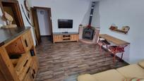 Sala d'estar de Casa o xalet en venda en Els Hostalets de Pierola