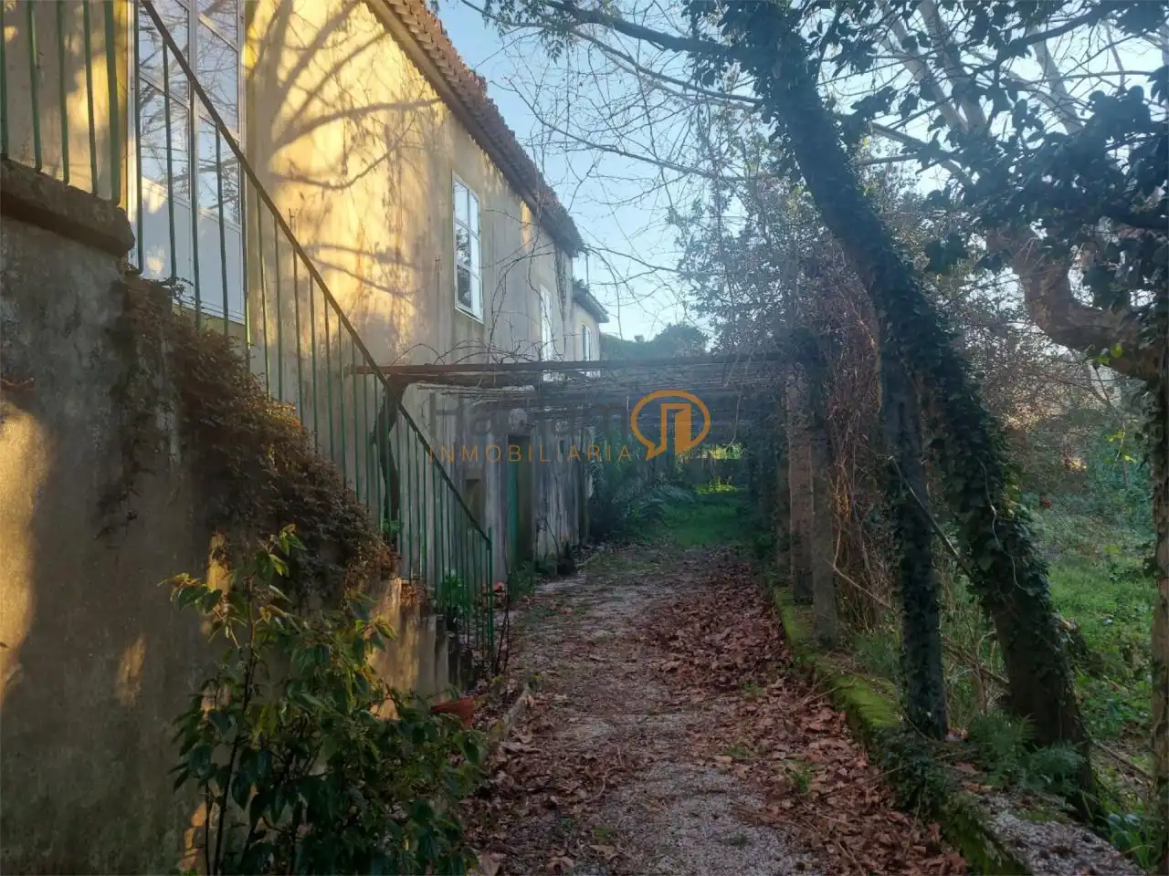 Casa o chalet en venta en Vilagarcía de Arousa con Calefacción, Jardín privado y Trastero