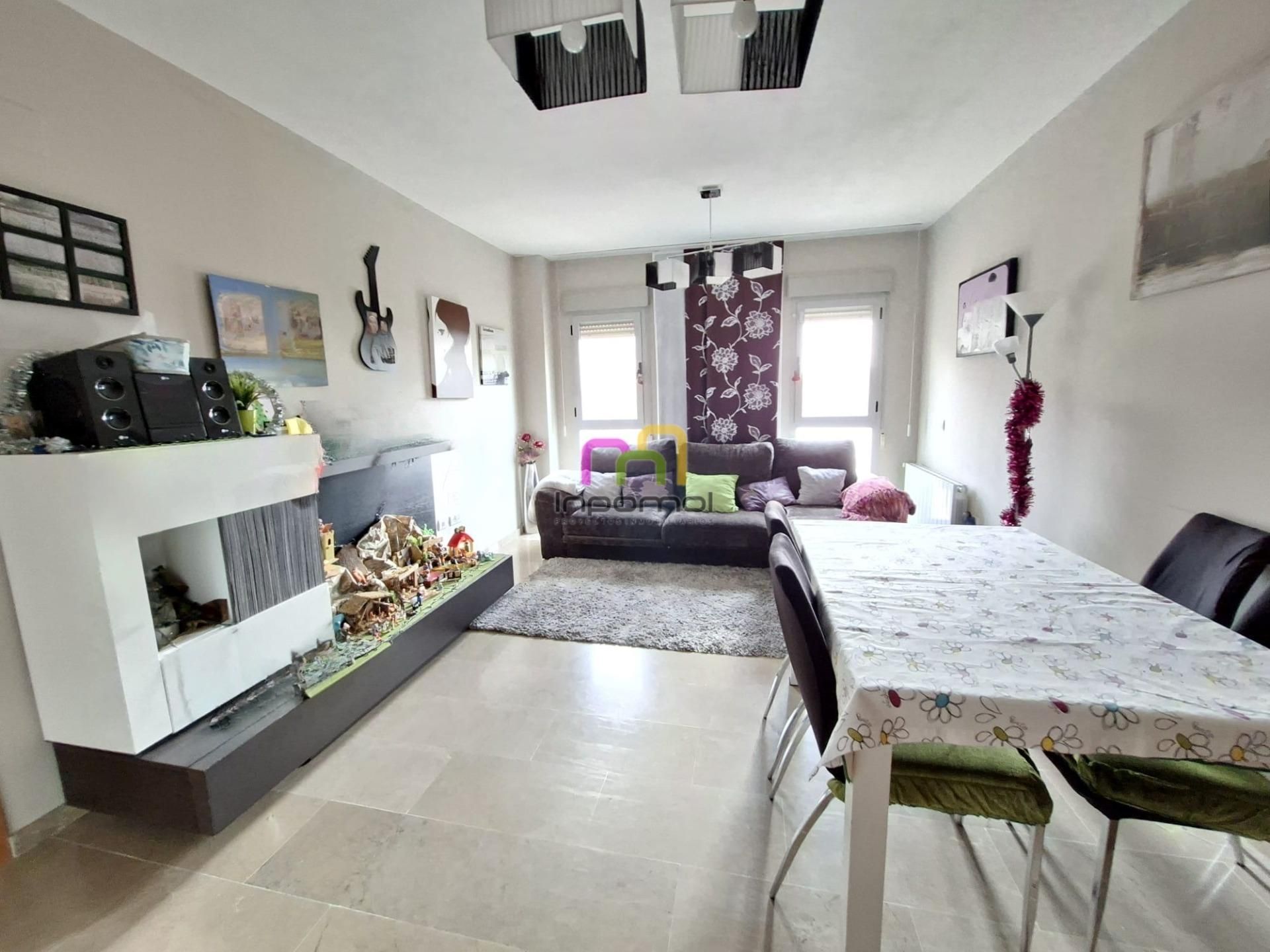 Sala d'estar de Pis en venda en Badajoz Capital amb Aire condicionat, Calefacció i Piscina comunitària