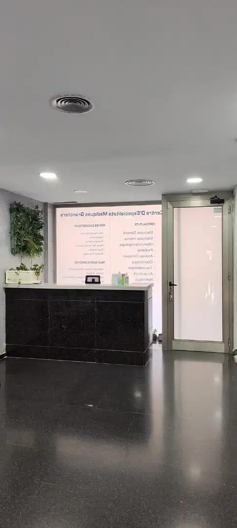 Büro zur Miete in Granollers mit Klimaanlage, Heizung und Möbliert