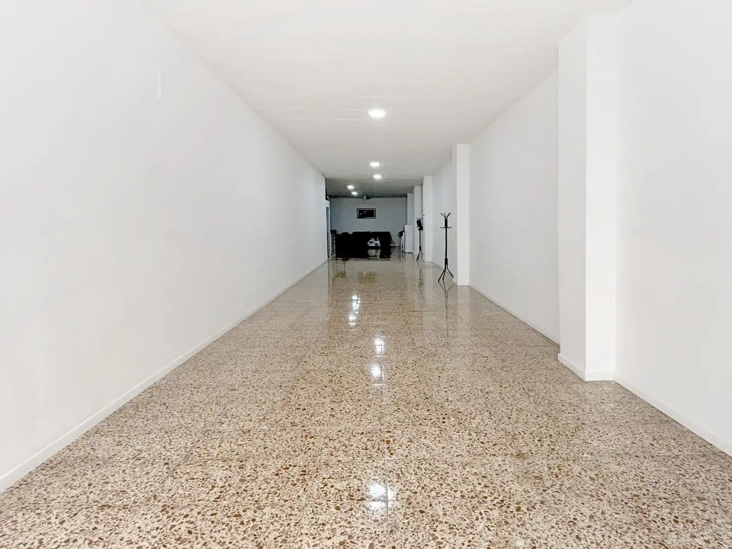 Local commercial à louer à Avenida de la Libertad, imagen 13