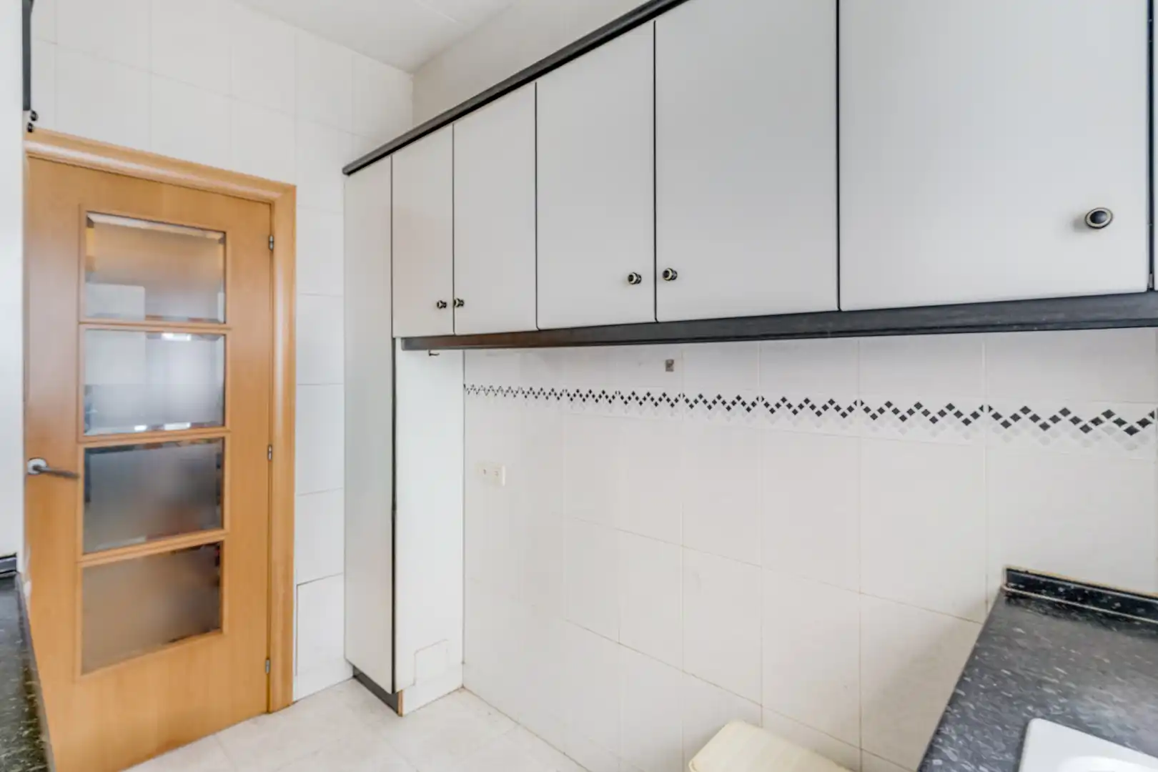 Cuina de Planta baixa en venda en Barcelona amb Terrassa i Forn