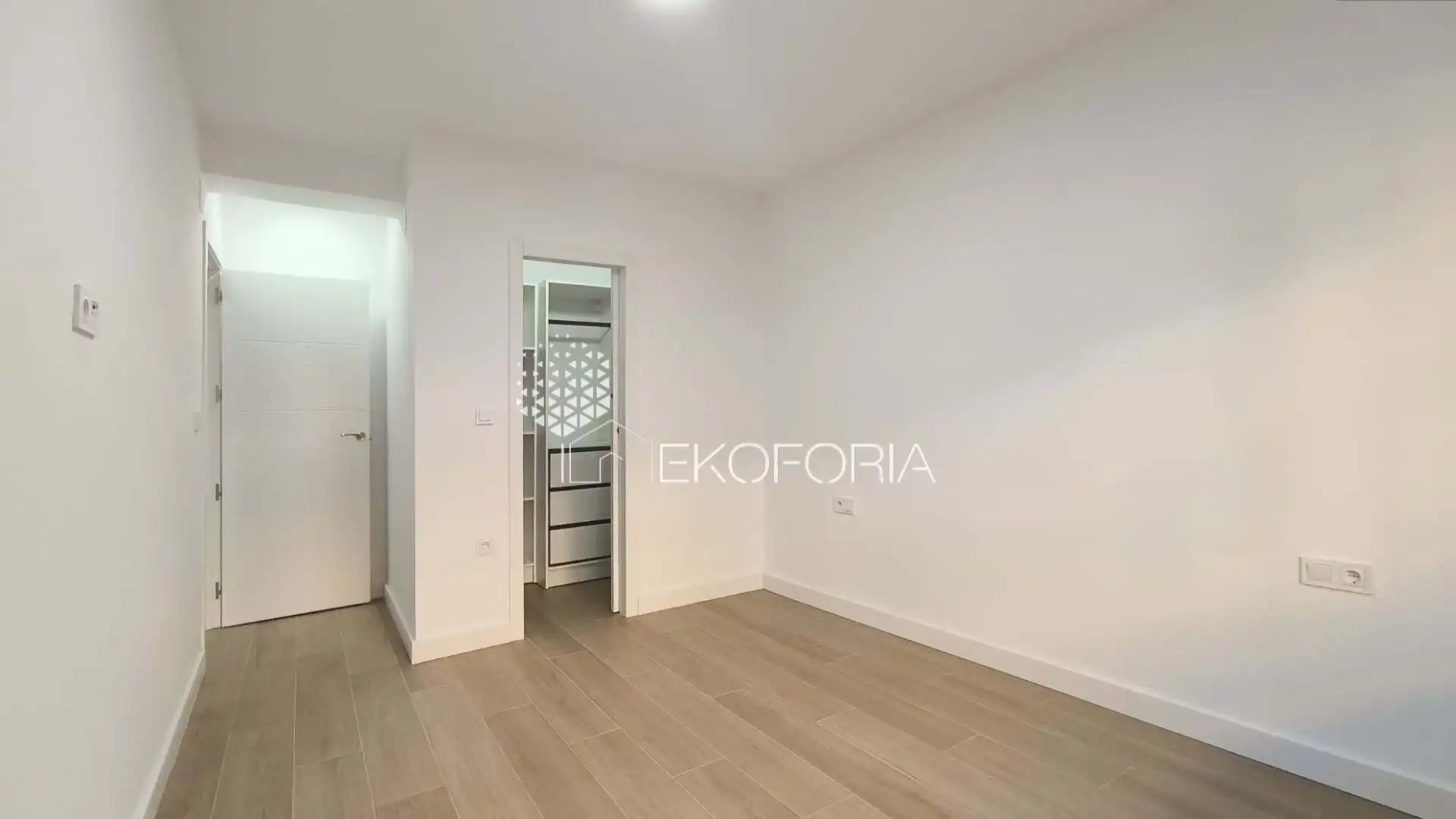 Habitación de Piso en venta en Paterna con Aire acondicionado, Calefacción y Terraza