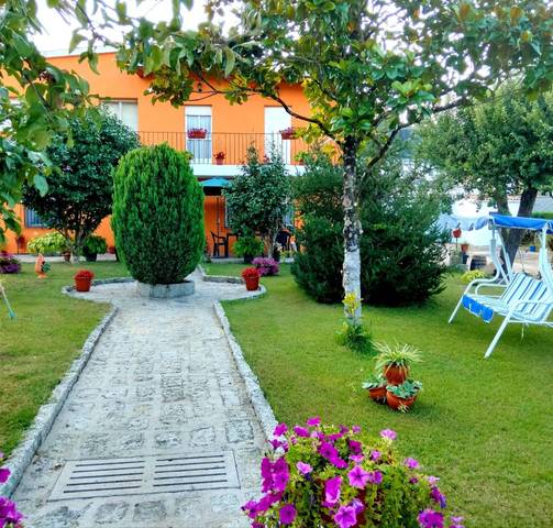 Casa-chalet en Venta en Camino Camino de la Regueira en Leiro