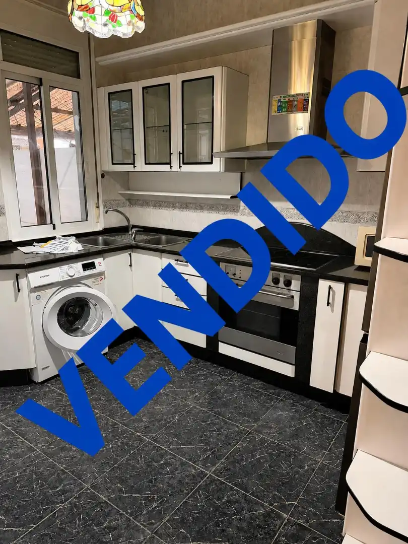 Kitchen of Flat for sale in Carballo  with Terrace, Oven and Washing machine