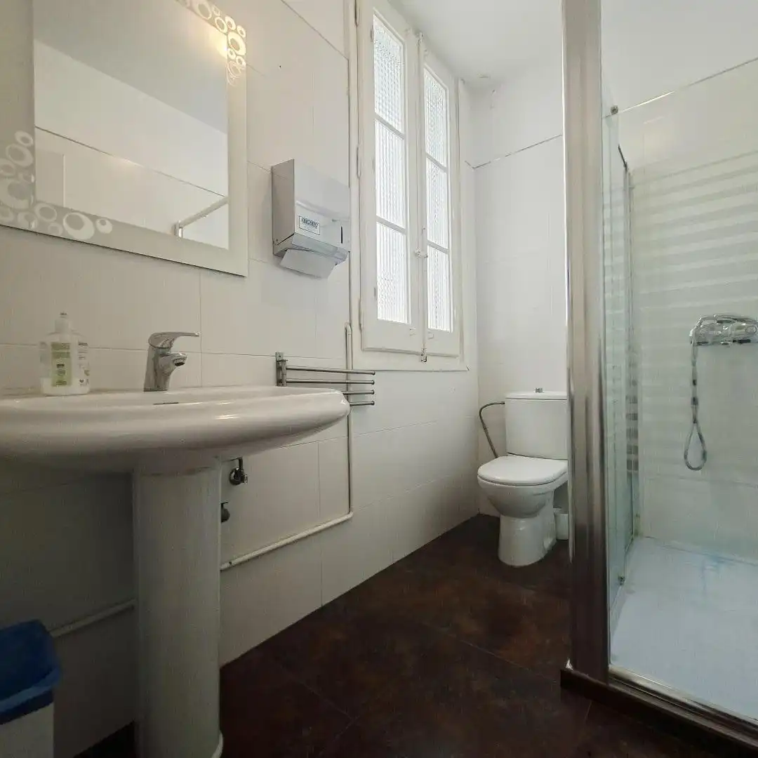 Bathroom of Flat for sale in Zaragoza  with Terrace