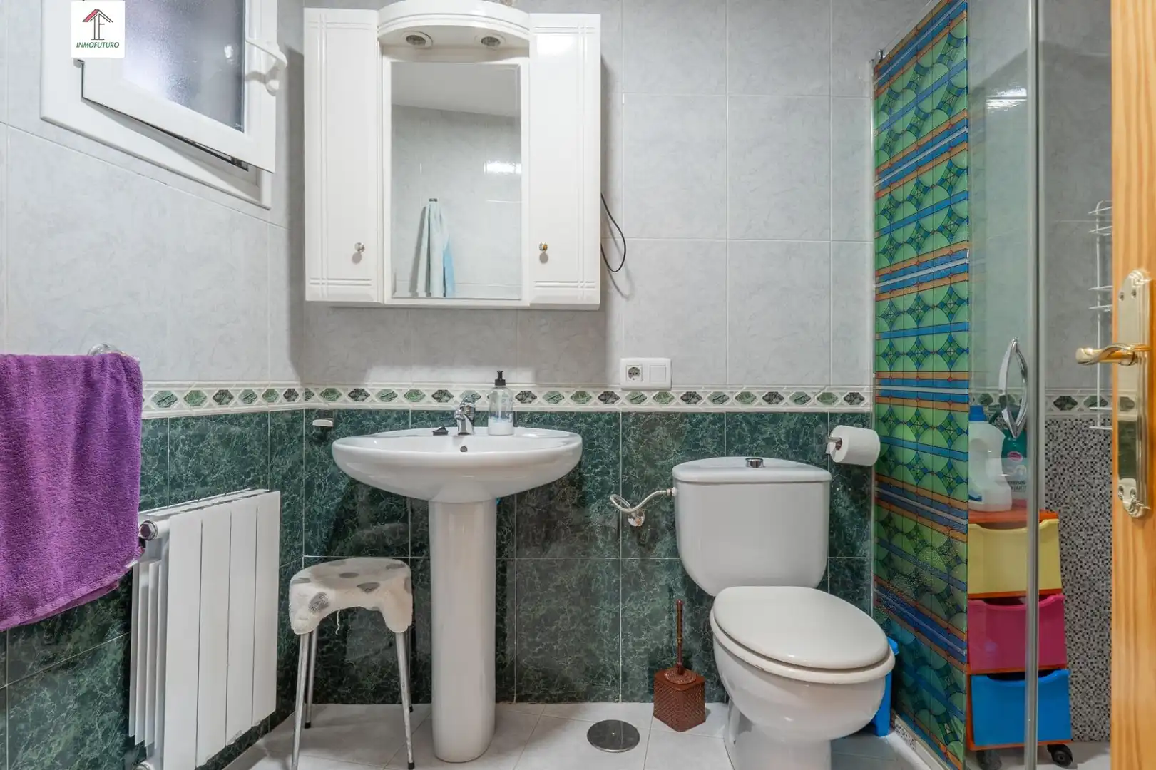 Baño de Piso en venta en Ogíjares con Aire acondicionado, Calefacción y Amueblado