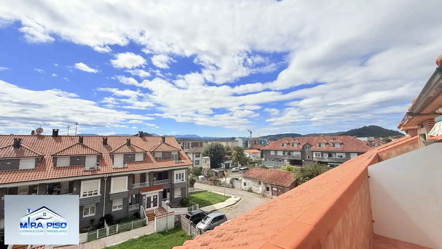 Vista exterior de Dúplex en venta en Argoños  con Calefacción, Terraza y Trastero