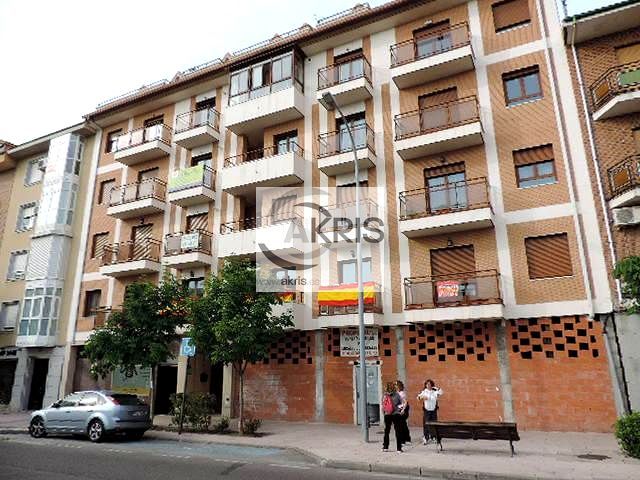 Vista exterior de Ático en venta en Torrijos