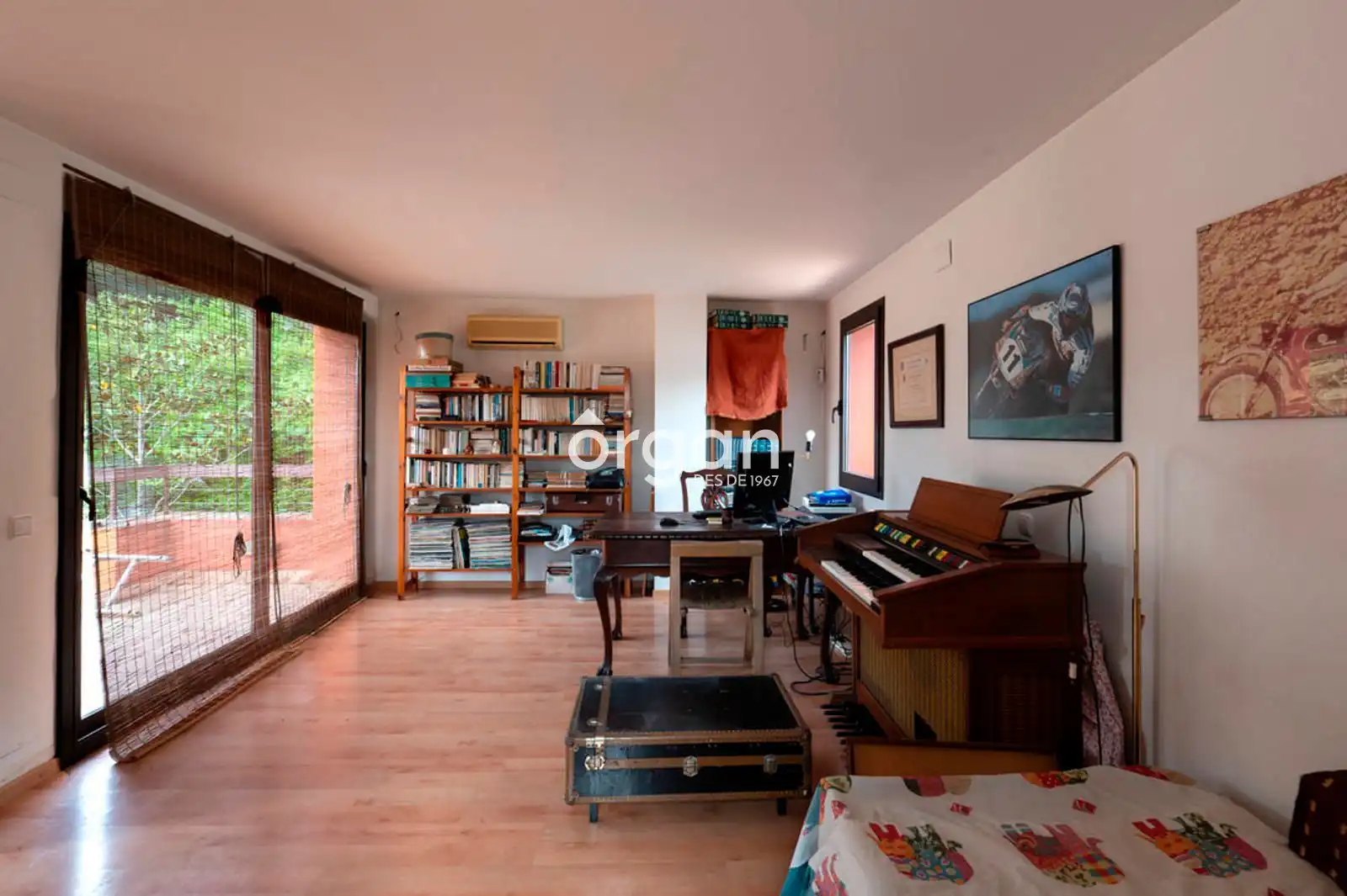 Wohnzimmer von Haus oder Chalet zum Verkauf in Cerdanyola del Vallès mit Klimaanlage, Heizung und Abstellraum
