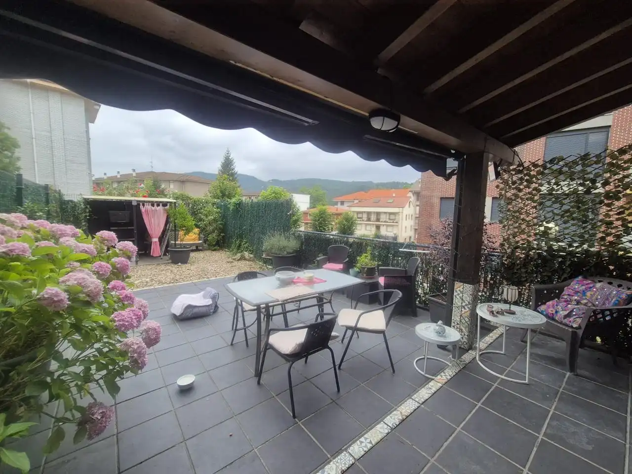 Terrasse von Erdgeschoss zur Miete in Hazas de Cesto mit Heizung und Möbliert