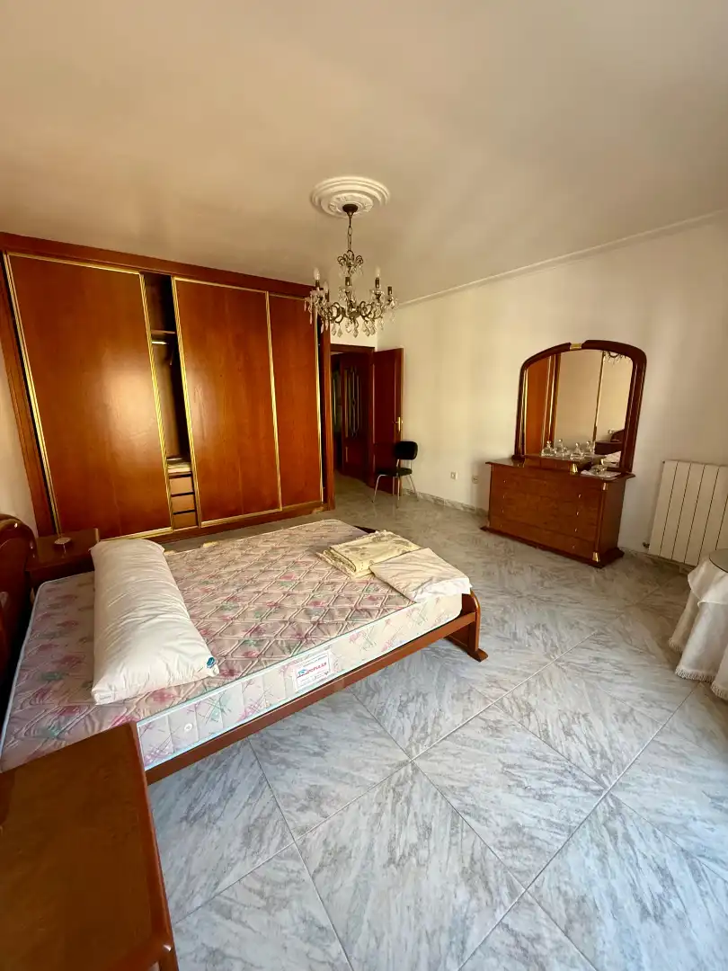 Habitación de Casa adosada en venta en Picassent con Calefacción, Terraza y Amueblado