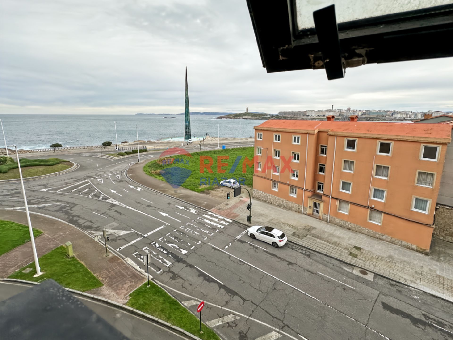 Vista exterior de Pis en venda en A Coruña Capital  amb Traster i Forn