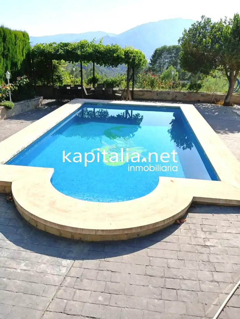 Swimming pool of Houses for sale in Benillup  with Air Conditioner, Private garden and Community pool