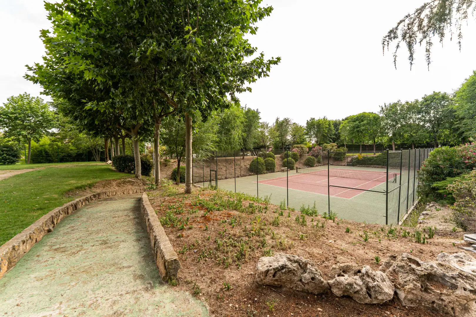 Jardín de Casa adosada en venta en Las Rozas de Madrid con Aire acondicionado, Calefacción y Jardín privado