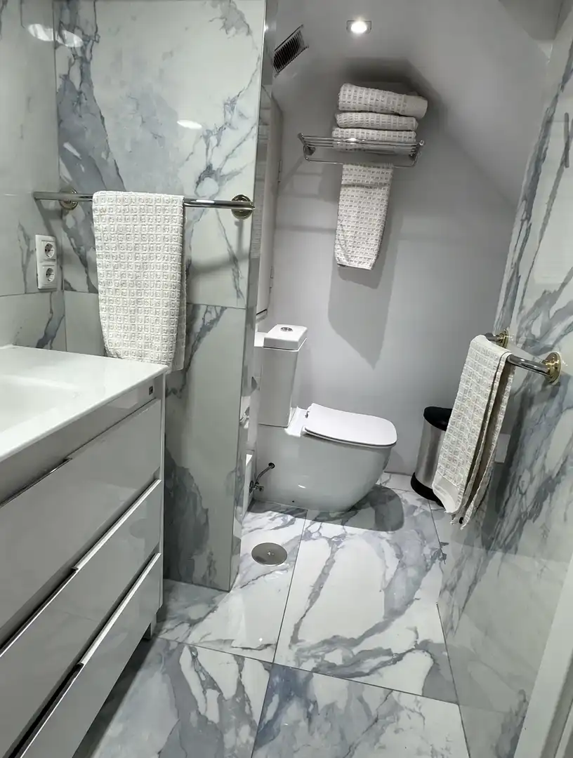 Bathroom of Duplexes for rent in Corpa, Madrid