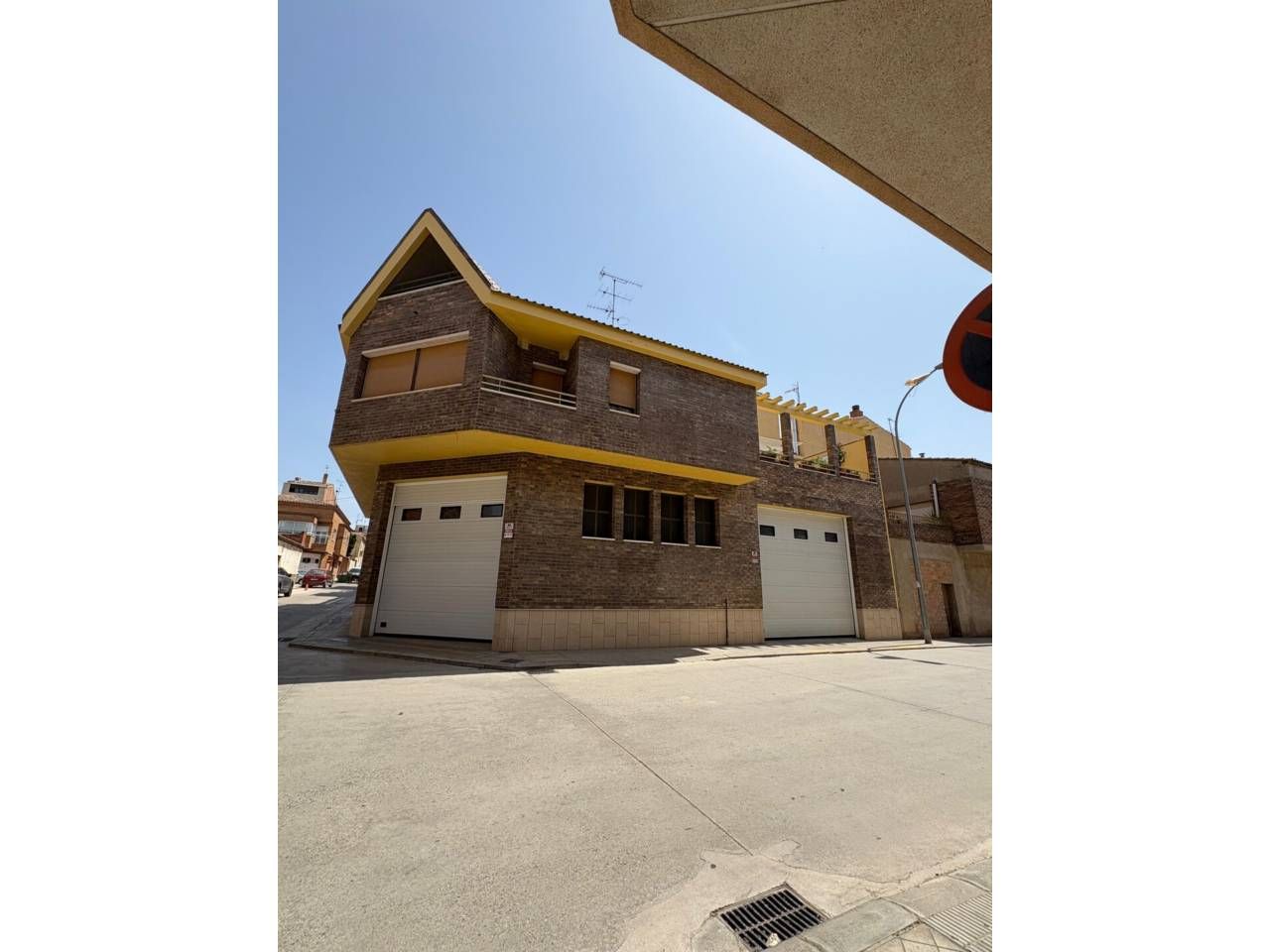 House or chalet for sale in Joan Maragall, Almacelles
